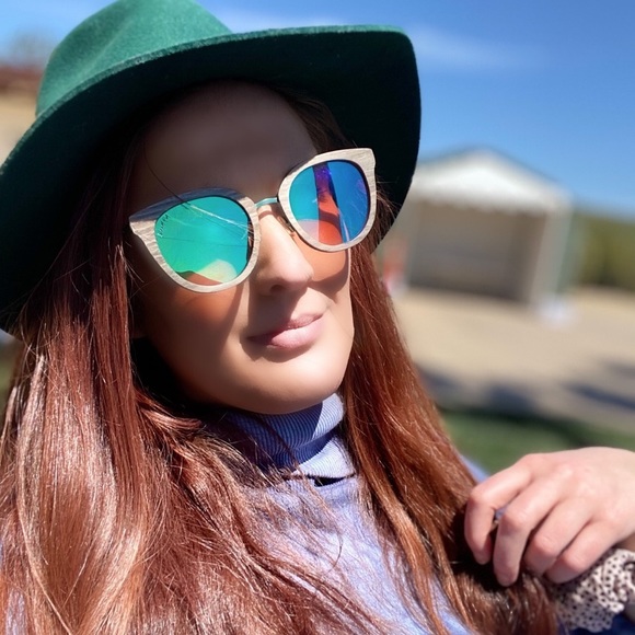 Friends call me TrendyJen🌈🦄| the endless dresser - Picture 16 of 16